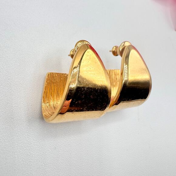 Vintage Monet J Hoop Earrings Gold Tone Signed Luxe Chic Runway Classic Timeless - Picture 14 of 16